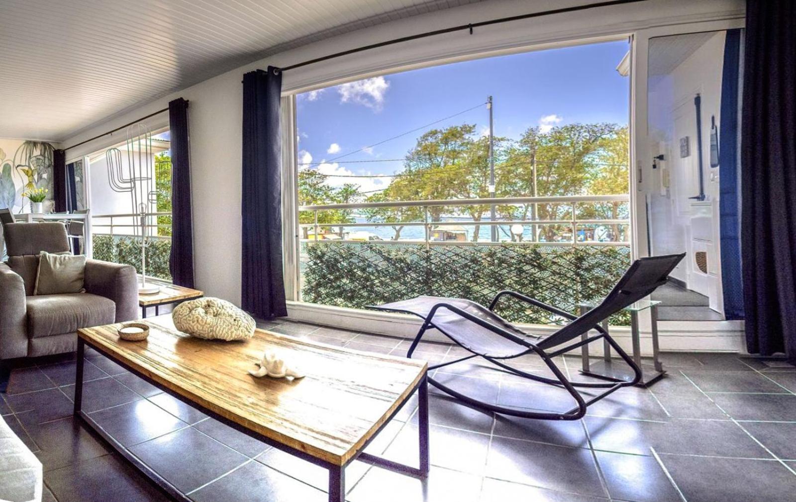 Face A La Plage Avec Parking Securise Appartement De Luxe Ou Suite Privee Avec Coin Petit Dej Selon Disponibilite Le Diamant Extérieur photo